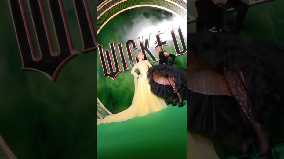 Відео до фільму Wicked | London, you were magical! Thanks for joining us in Emerald City ✨