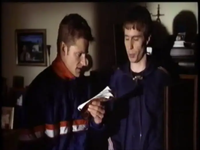 Відео до фільму Ведмежатники | Safe Men (1998) Trailer (VHS Capture)