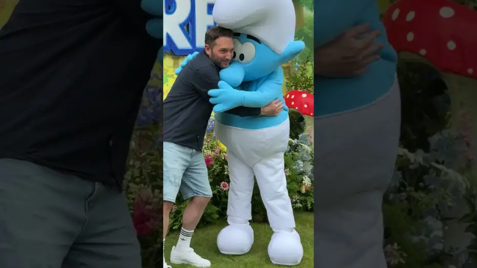 Відео до фільму Smurfs | UK Gala