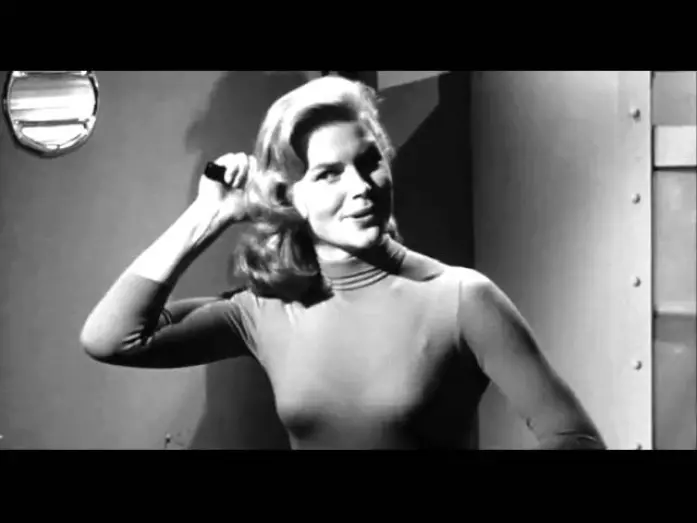 Відео до фільму 12 to the Moon | 12 to the Moon (1960) trailer