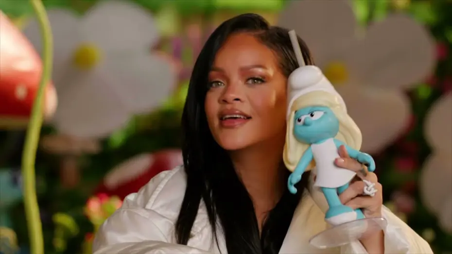 Відео до фільму Smurfs | Smurfette Drink