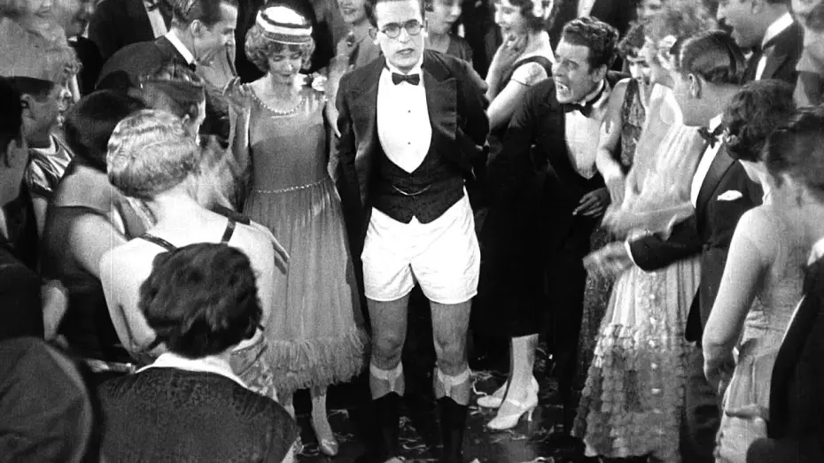 Відео до фільму The Freshman | Harold Lloyd in THE FRESHMAN (1925) - New U.S. Trailer