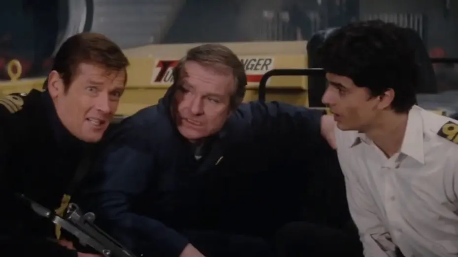 Відео до фільму 007: Шпигун, який мене кохав | Liparus tanker fight