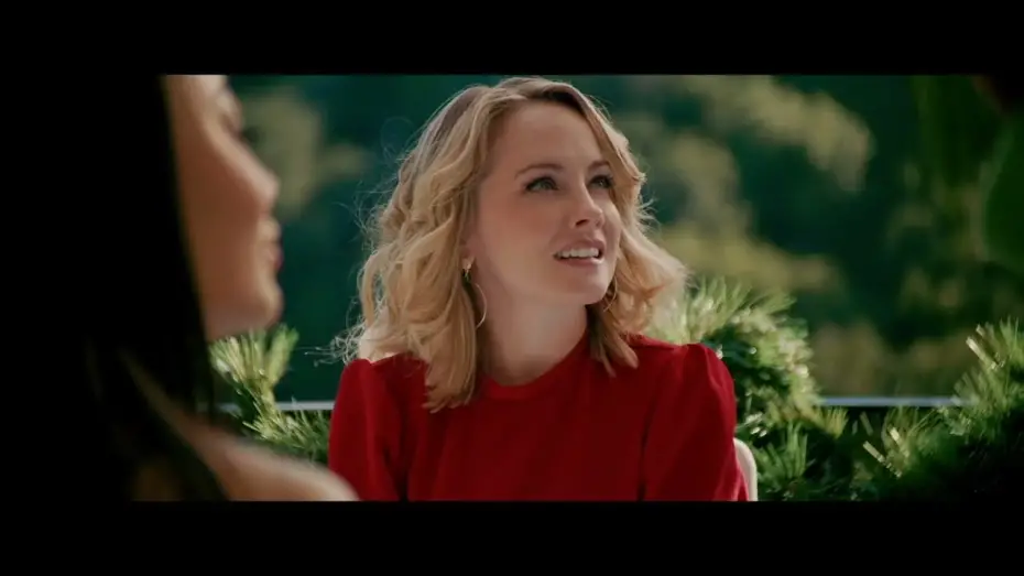 Відео до фільму Holiday Twist | Holiday Twist Movie (Official Trailer)
