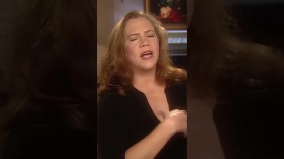 Відео до фільму Зловити злодія | Kathleen Turner reflects on Cary Grant and Grace Kelly in Hitchcock’s TO CATCH A THIEF.