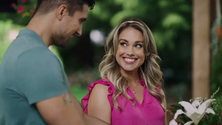 Відео до фільму Love on your Doorstep | Trailer