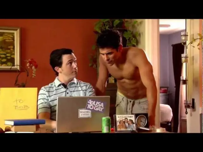 Відео до фільму Is It Just Me? | IS IT JUST ME? on Blu-ray Christmas 2011