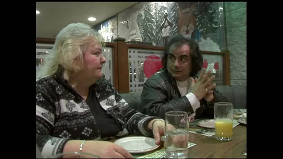 Відео до фільму Song Sung Blue | SONG SUNG BLUE // Movie Trailer