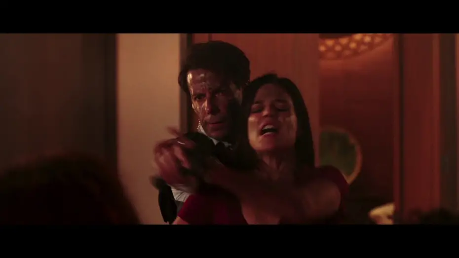 Відео до фільму Хмарочос | Sarah Fights off Pierce