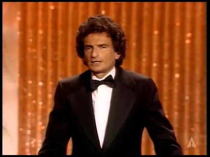Відео до фільму Вогняні колісниці | Chariots of Fire Wins Original Screenplay: 1982 Oscars