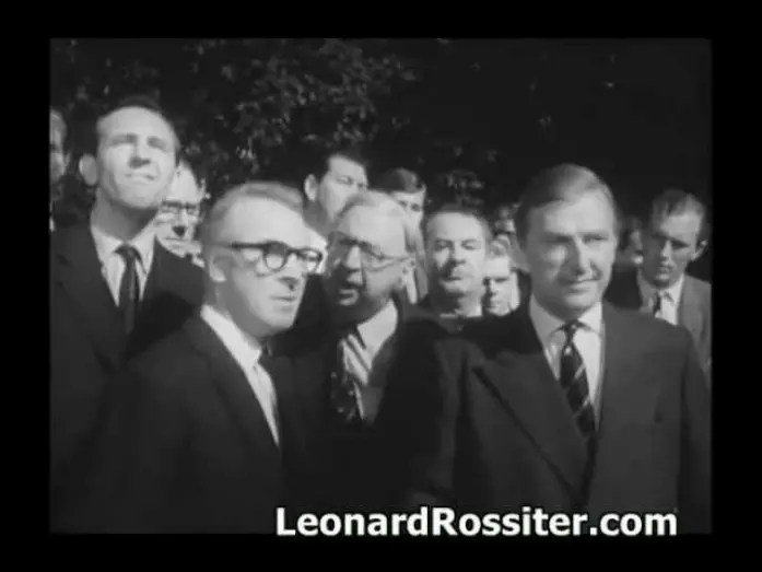 Відео до фільму A Jolly Bad Fellow | A Jolly Bad Fellow (1964) - Leonard Rossiter, Leo McKern