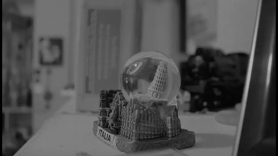 Відео до фільму Mundane | MUNDANE - A Short Film by Cameron Winick