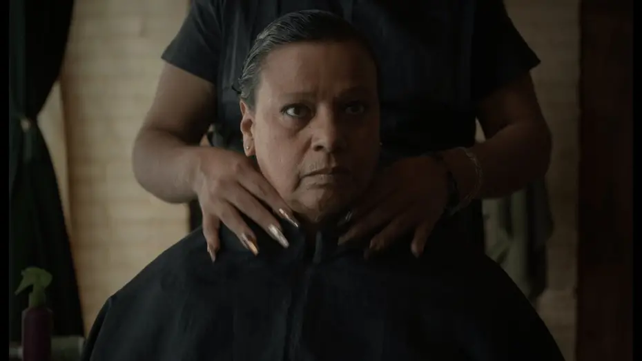 Відео до фільму Dos Estaciones | Official Trailer