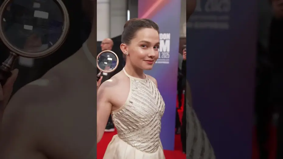 Відео до фільму Wake Up Dead Man: A Knives Out Mystery | The cast of Wake Up Dead Man: A Knives Out Mystery on the LFF red carpet