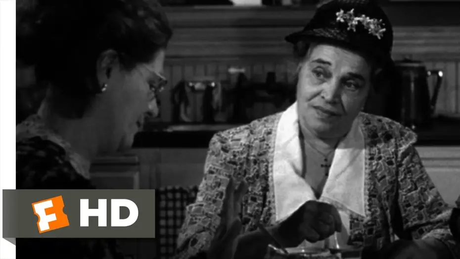 Відео до фільму Марті | Marty (9/10) Movie CLIP - College Girls Are One Step From the Street (1955) HD