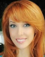 Карина Плай