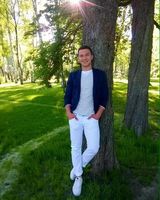 Денис Викторович