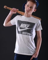 Максим Волков