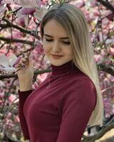 Юлія Олійник