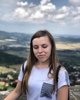 Яна Івашко