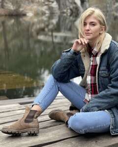 Еліна Oпаєць