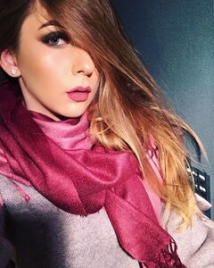 Олена Калахан