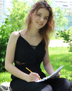 Поліна склярук