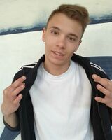Денис Левенець