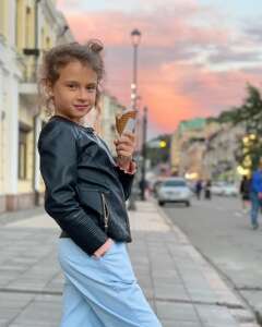 КРИСТИНА Казмирик