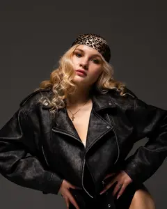 Діана Костенко