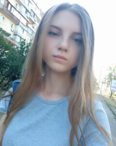 Анна Журина