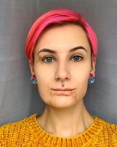 Анна Жданова