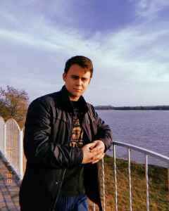 Алексей Уманец