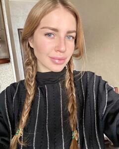 Аліна Іванець