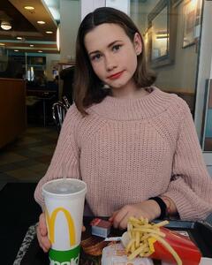 Anya Bondarenko