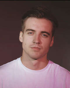 Andrew 