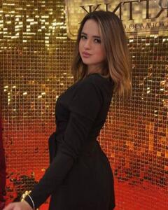 Анна Холод