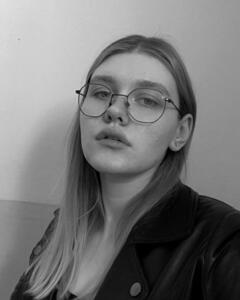 Аліна Золожкова