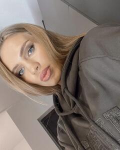 Олена 