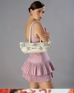 Альона Шарлай