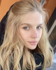 Яна Палатна