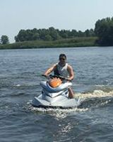 Денис Петрушенко