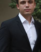 Артем Макаренко