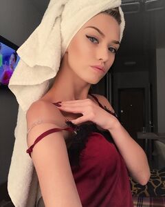 Анна Лысенкова