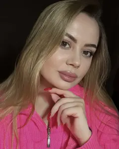 Анна Михова