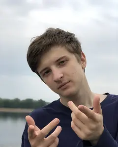 Максим Сушко