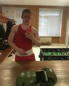 Владислав Тихонов