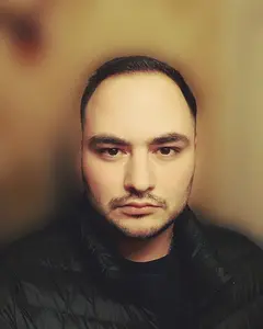 Давид Комаров