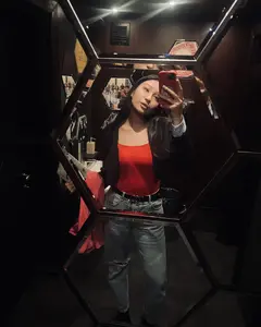 Карина Хван