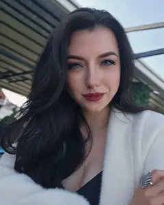 Аліна Сидор